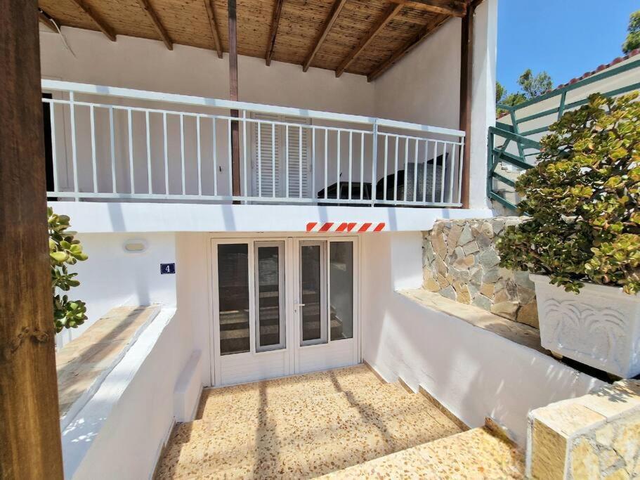 Elmy Houses V4 / Thalia ราฟีนา ภายนอก รูปภาพ
