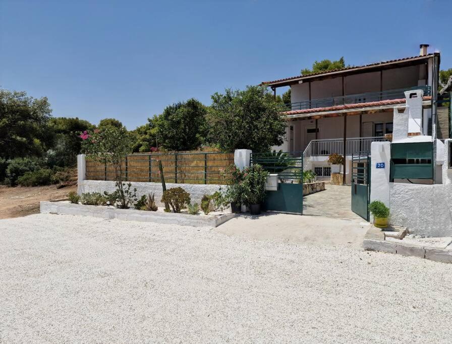 Elmy Houses V4 / Thalia ราฟีนา ภายนอก รูปภาพ